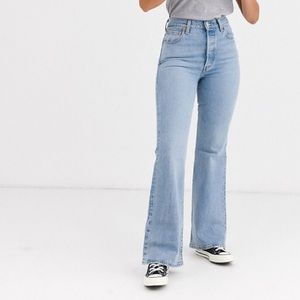 Levi’s Ribcage Flare Jeans in Tango